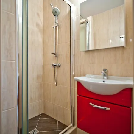 בית אירוח Pod Debem