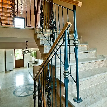 Pod Debem בית אירוח